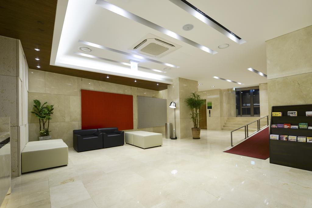 Hotel New Oriental Myeongdong Seúl Exterior foto