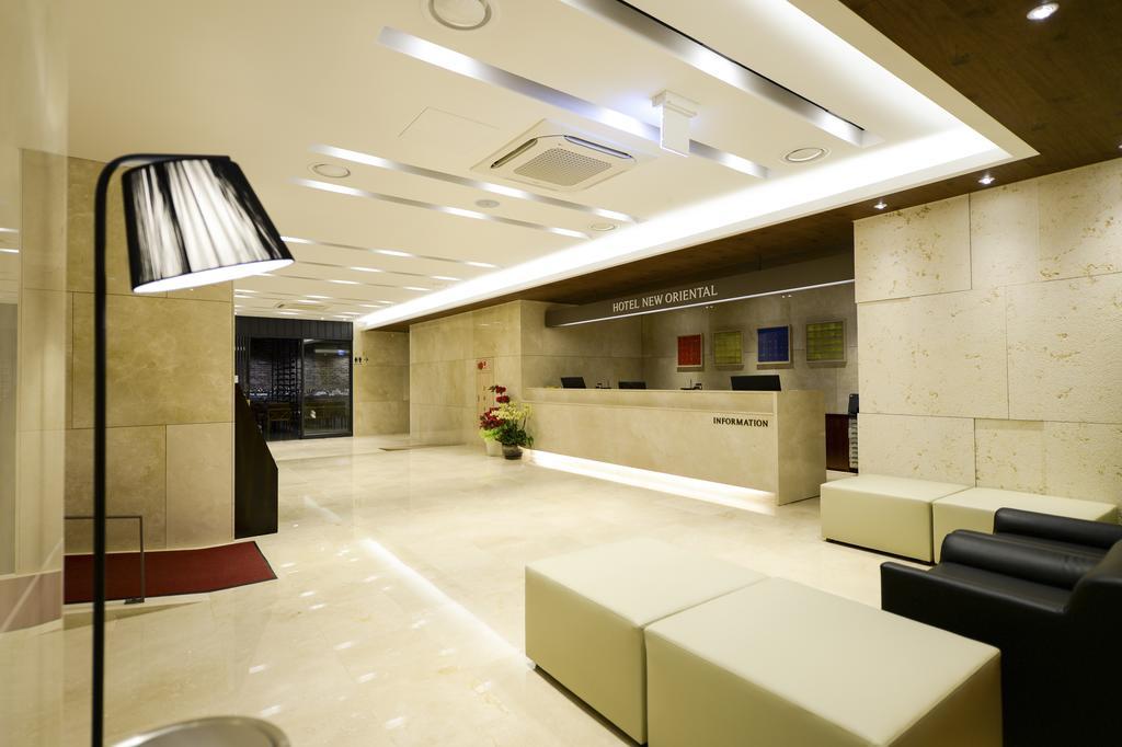 Hotel New Oriental Myeongdong Seúl Exterior foto